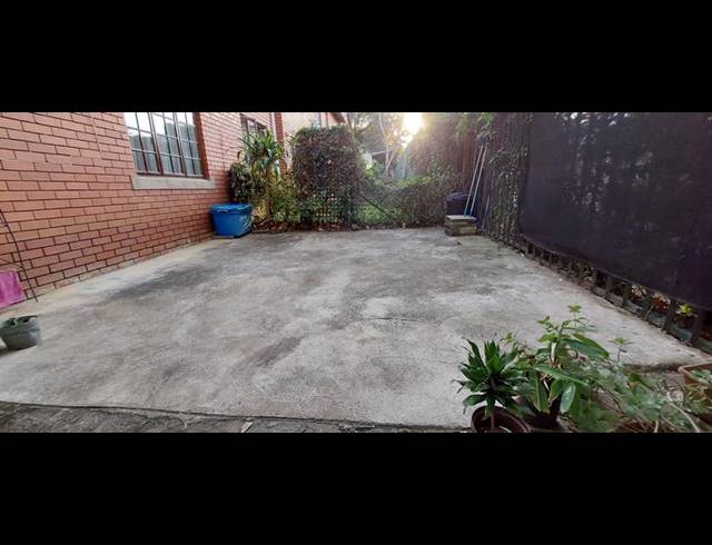 2 BEDROOM APARTMENT FOR SALE IN SCOTTSVILLE